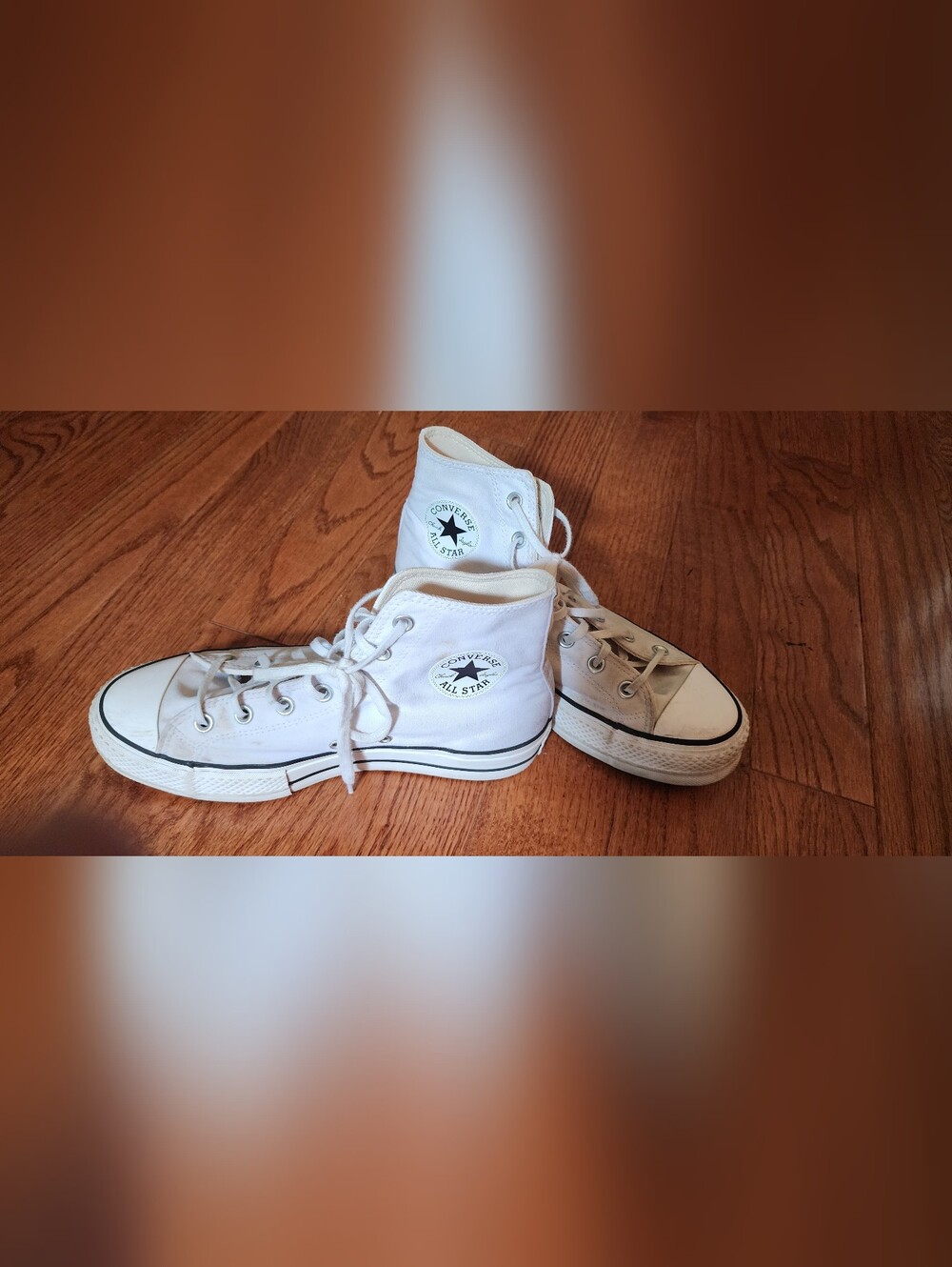 Converse White Chuck Taylor All Star High-Top Sneakers. 9.5W.